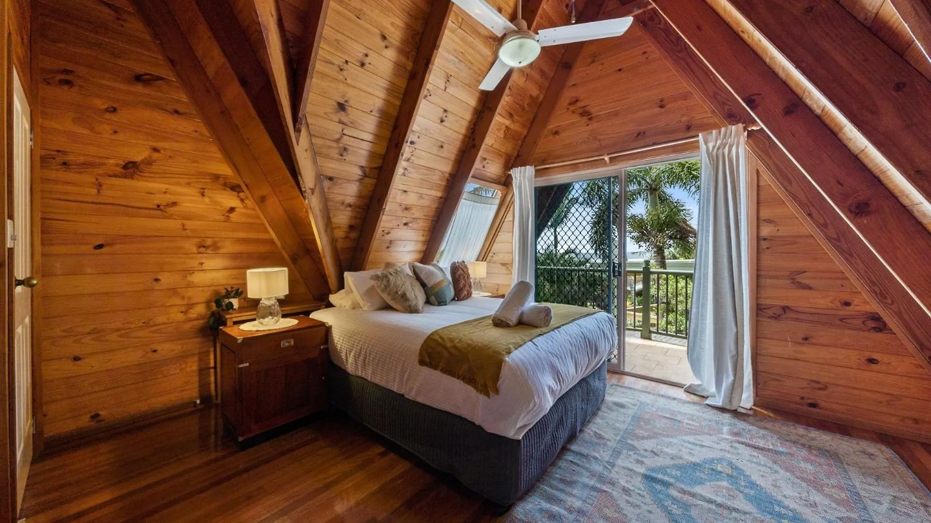 Lovat House By Discover Stradbroke Point Lookout Australia